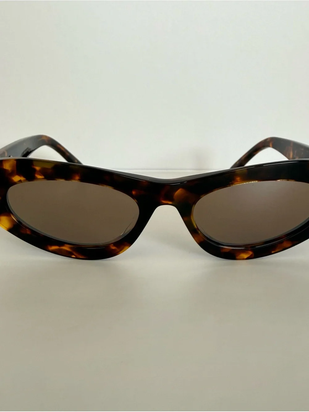 NEW!!! Fendi women oval sunglasses FE40177U 56G Authentic